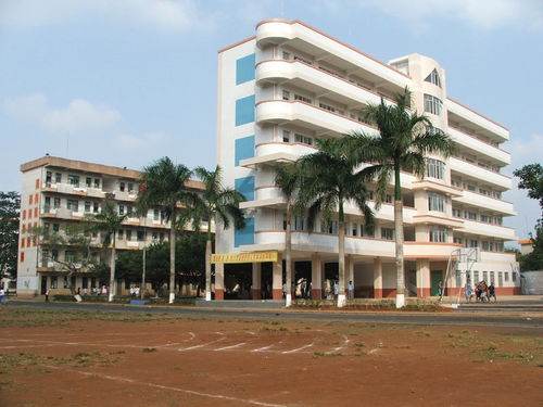 徐聞 那片被罵了三年卻愛了一萬年的故土，彩塘中學的青春回不去了